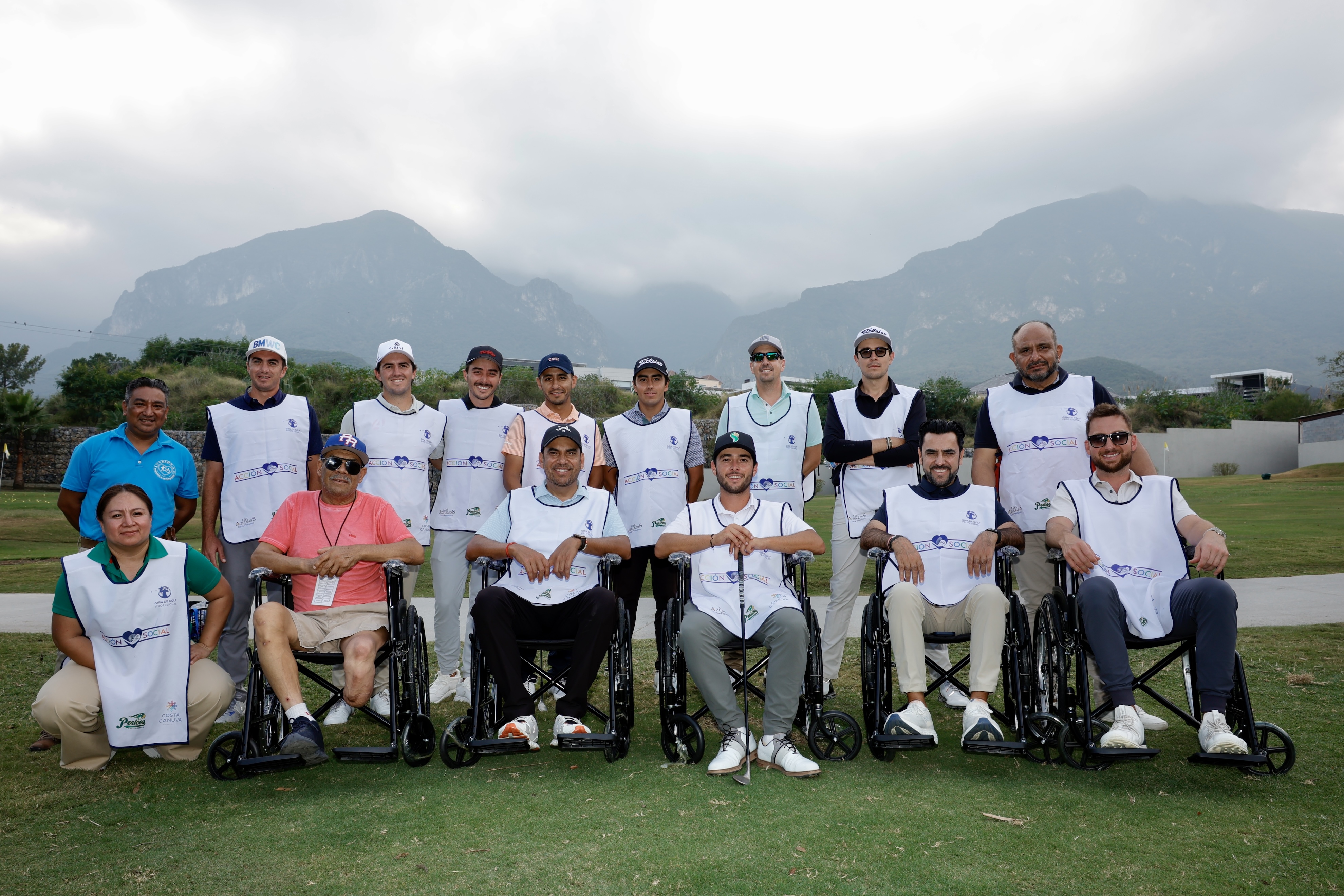 La GPM don� 18 sillas de ruedas a ANVRIDN A.C. durante la VII Copa Multimedios