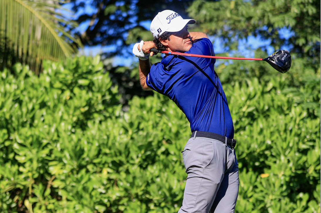 Sebasti�n V�zquez toma el liderato del Jaguar Open�