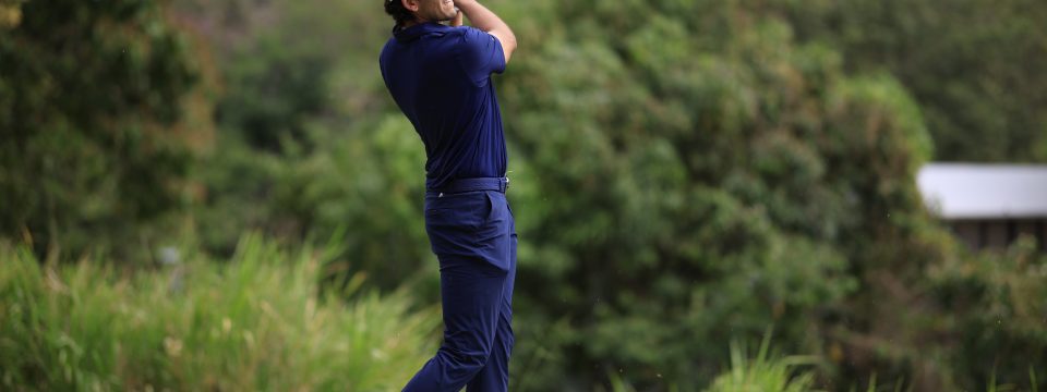 Empatando récord de campo, Juan Camilo Vesga asumió el liderato en El Salvador